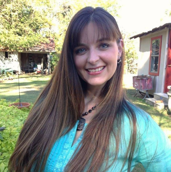 Welcome to my closet! - Picture 2 of 3